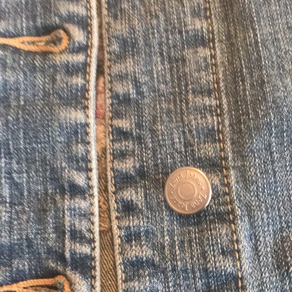 Denim Jeans Jacket Floral embroidery NWT - Picture 8 of 9